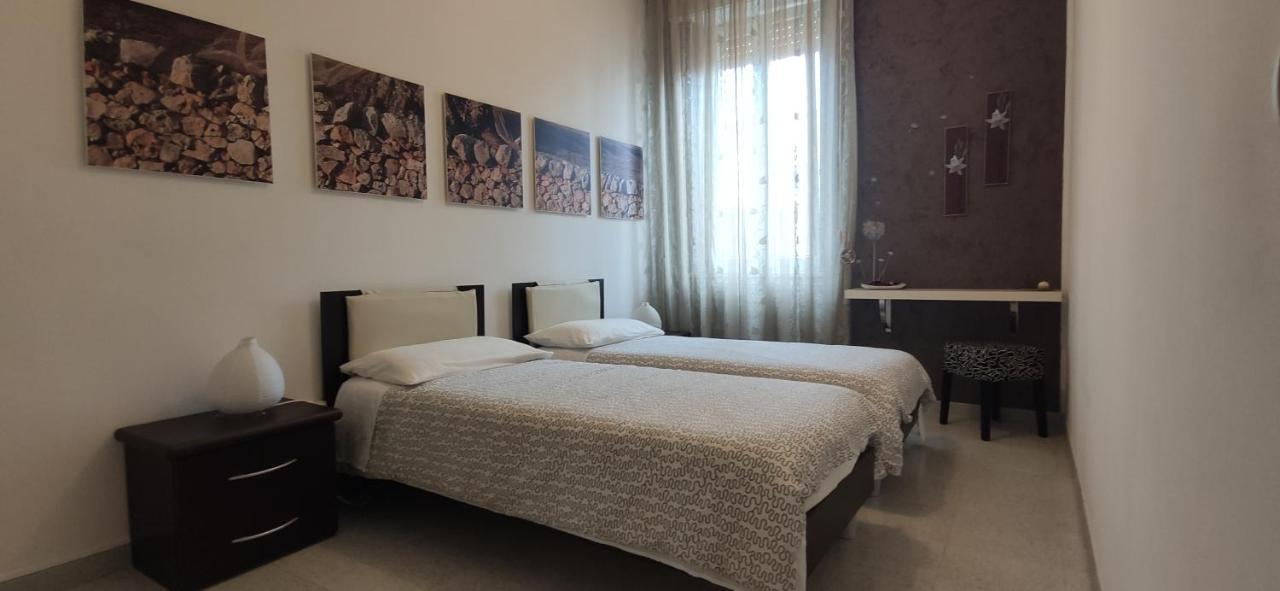 Casa Vacanze A Pennichella Canicattini Bagni Екстериор снимка